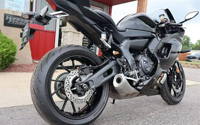 2025 Yamaha YZF-R7