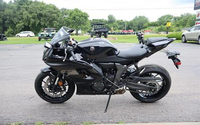 2025 Yamaha YZF-R7