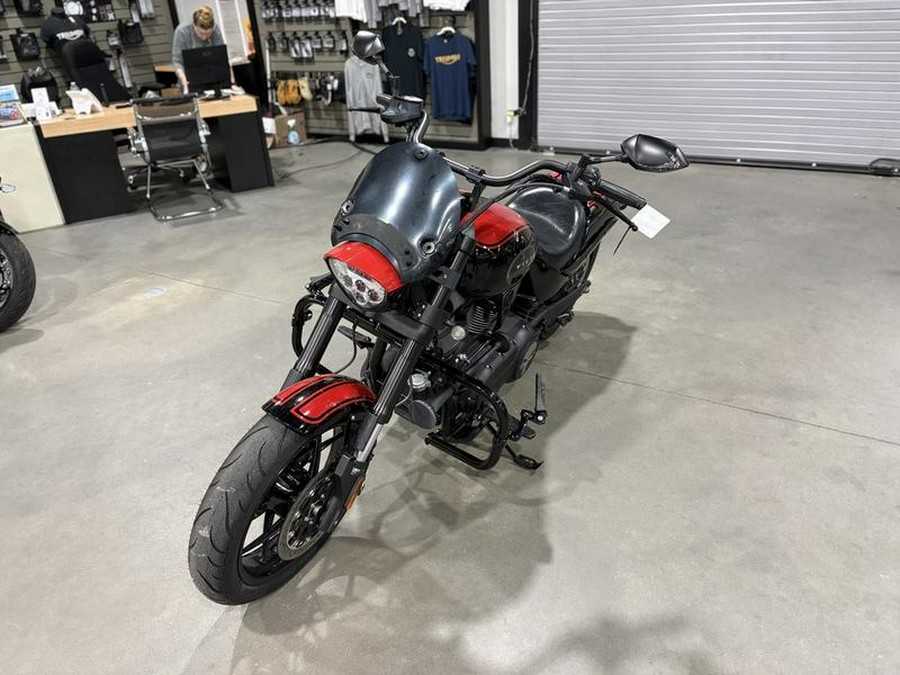 2016 Victory Motorcycles® Hammer® S Black w/Red Racing Stripes