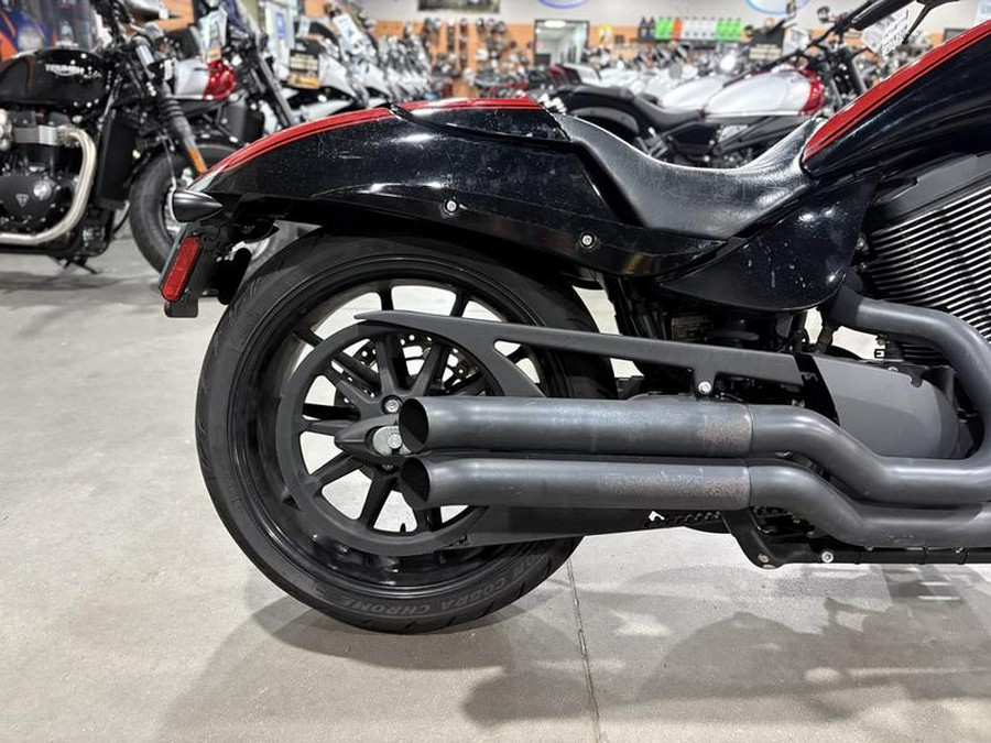 2016 Victory Motorcycles® Hammer® S Black w/Red Racing Stripes