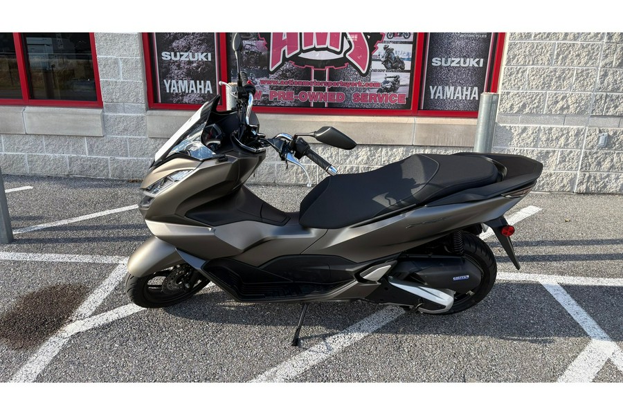 2023 Honda PCX ABS