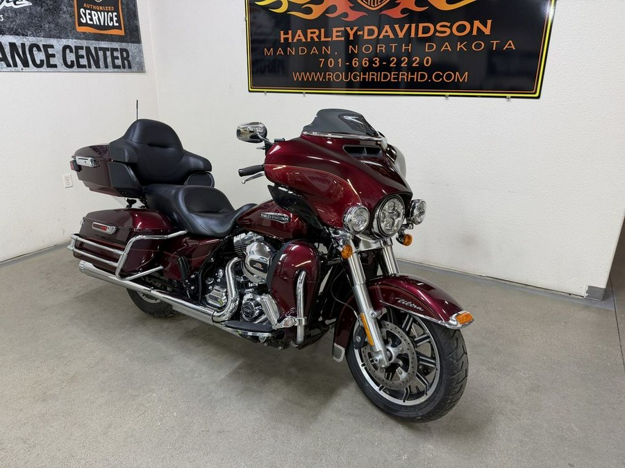2016 Harley-Davidson® FLHTCU - Electra Glide® Ultra Classic®