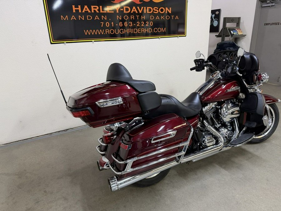 2016 Harley-Davidson® FLHTCU - Electra Glide® Ultra Classic®