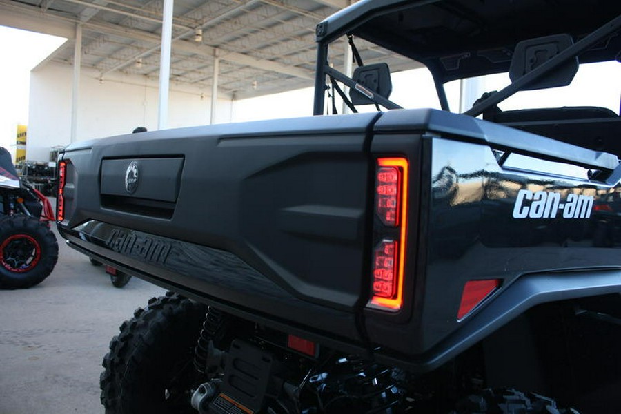 2026 Can-Am® Defender XT HD11 With 10.25 in.display