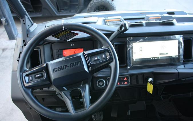 2026 Can-Am® Defender XT HD11 With 10.25 in.display