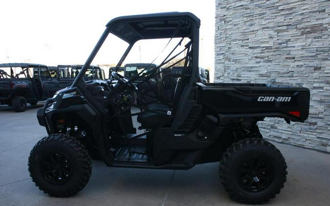 2026 Can-Am® Defender XT HD11 With 10.25 in.display