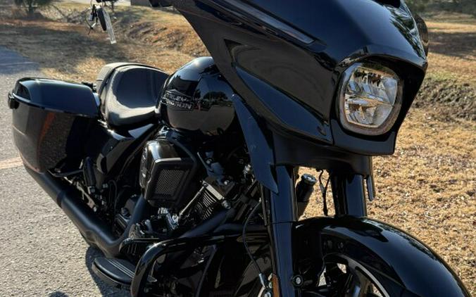 2026 Street Glide® FLHX