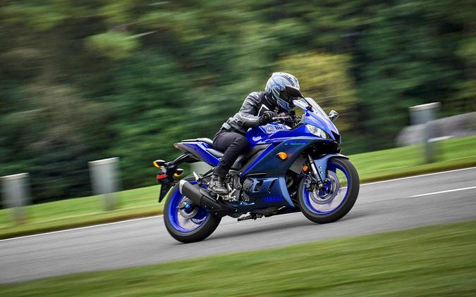2023 Yamaha YZF-R3 ABS
