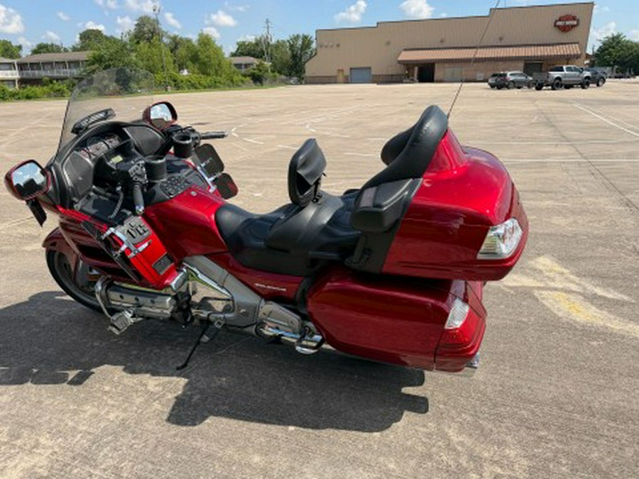 2010 Honda Gold Wing® Airbag