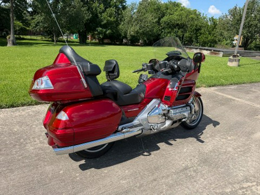 2010 Honda Gold Wing® Airbag