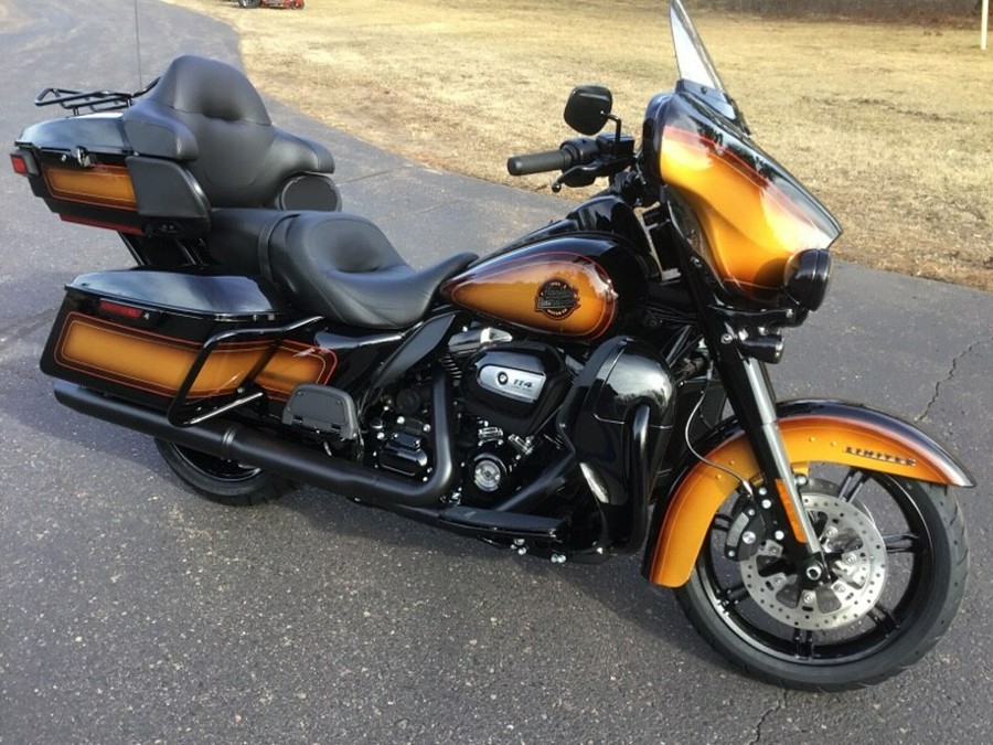 2024 Harley-Davidson® Ultra Limited TOBACCO FADE/BLACK