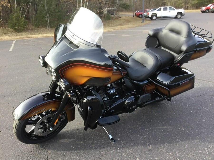 2024 Harley-Davidson® Ultra Limited TOBACCO FADE/BLACK