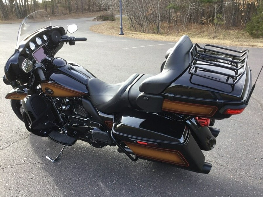 2024 Harley-Davidson® Ultra Limited TOBACCO FADE/BLACK