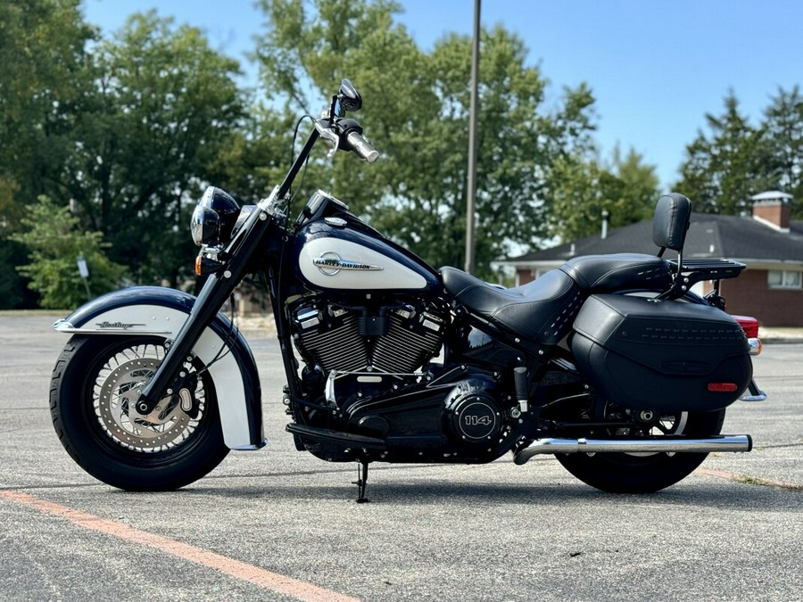 2019 Harley-Davidson Heritage Classic 114 Billiard Blue/Billiard White