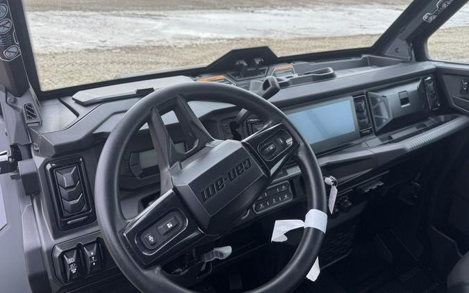 2026 Can-Am Defender MAX XT CAB HD11
