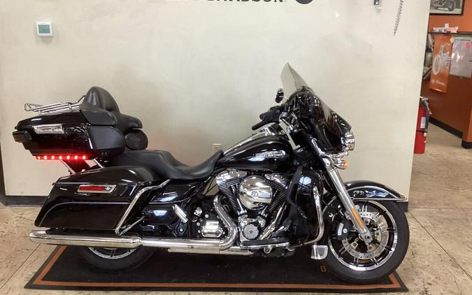 2015 Harley-Davidson Electra Glide Ultra Classic Black FLHTK