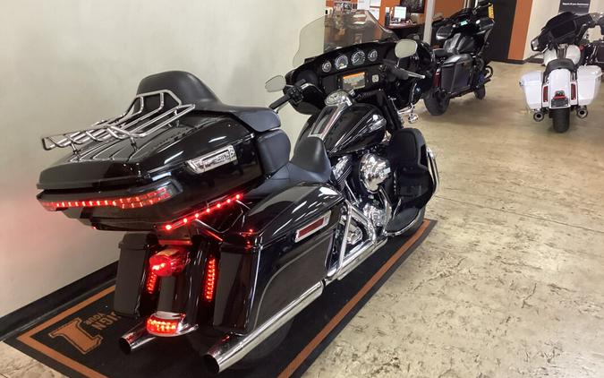 2015 Harley-Davidson Electra Glide Ultra Classic Black FLHTK