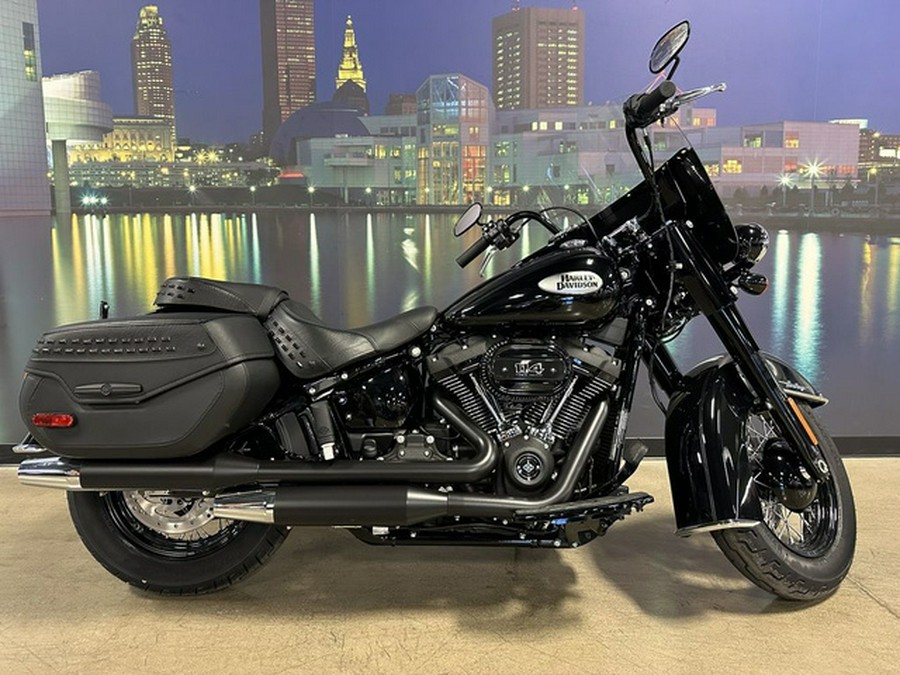 2024 Harley-Davidson Softail FLHCS - Heritage Classic