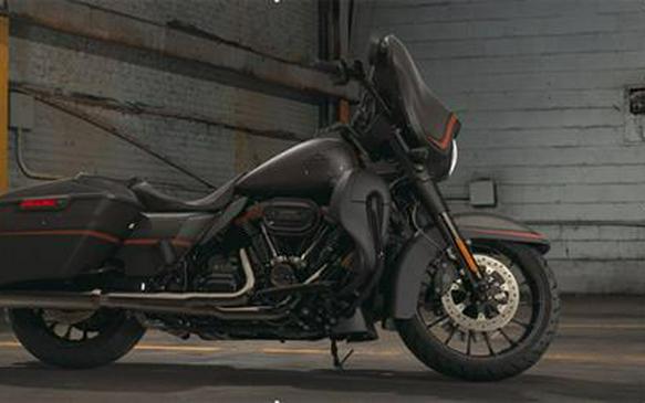 2018 Harley-Davidson CVO™ Street Glide®