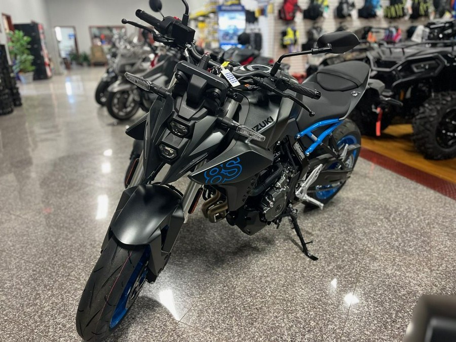 2024 Suzuki GSX-8S