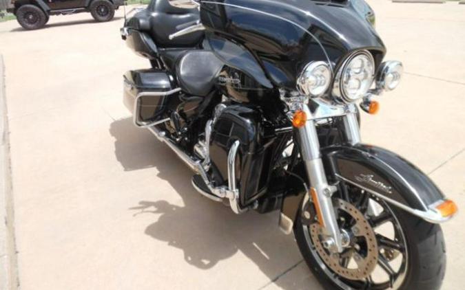 2015 Harley-Davidson® FLHTKL - Ultra Limited Low