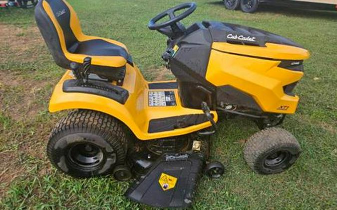 Cub Cadet LT 1046