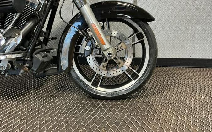 2014 Harley-Davidson Street Glide Base