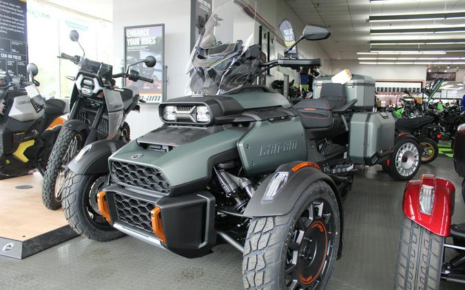 2025 Can-Am Canyon Redrock