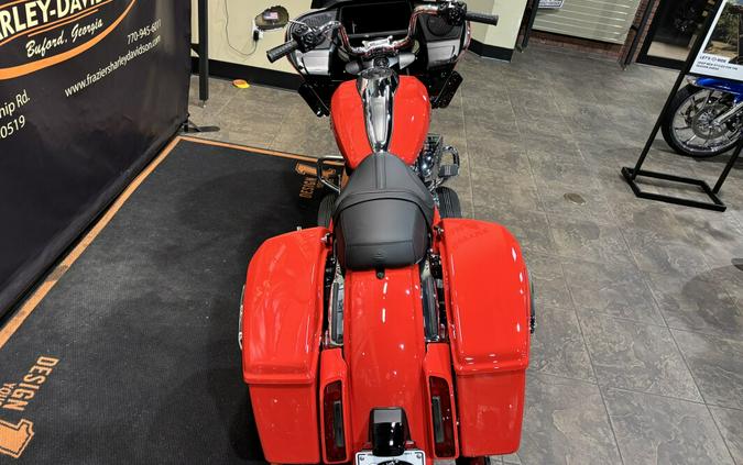 2026 Harley-Davidson® Road Glide® Blood Orange Chrome Trim