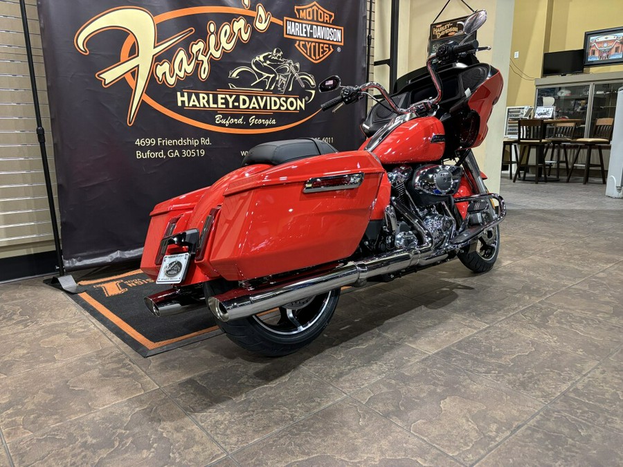 2026 Harley-Davidson® Road Glide® Blood Orange Chrome Trim