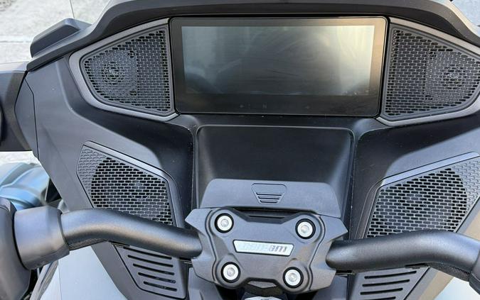 2026 Can-Am® Spyder RT Limited Platine
