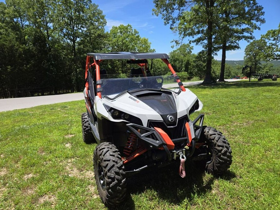 2017 Can-Am® Maverick 1000R