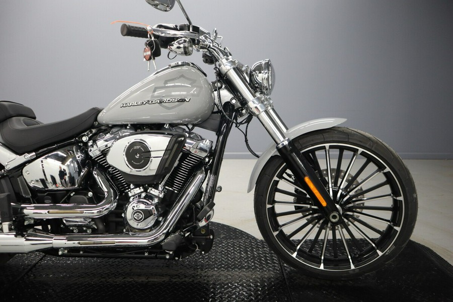 2025 Harley-Davidson Breakout