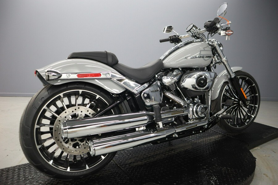 2025 Harley-Davidson Breakout