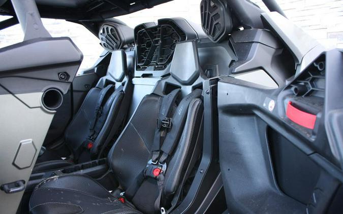 2026 Can-Am® Maverick R MAX X rc With Smart-Shox