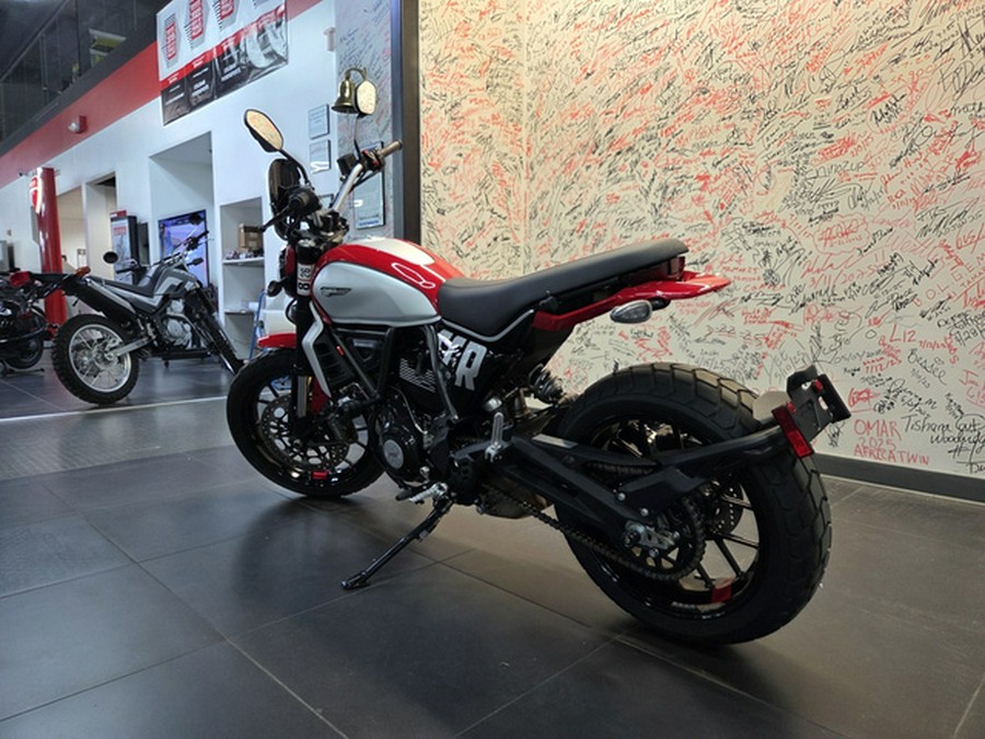 2024 Ducati Scrambler Icon