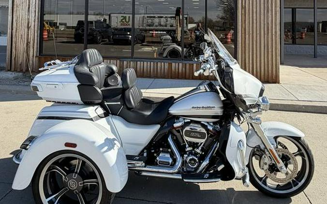 2020 Harley-Davidson® FLHTCUTGSE - CVO™ Tri Glide®