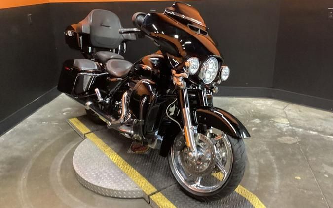 2015 Harley-Davidson FLHXSE - CVO Street Glide