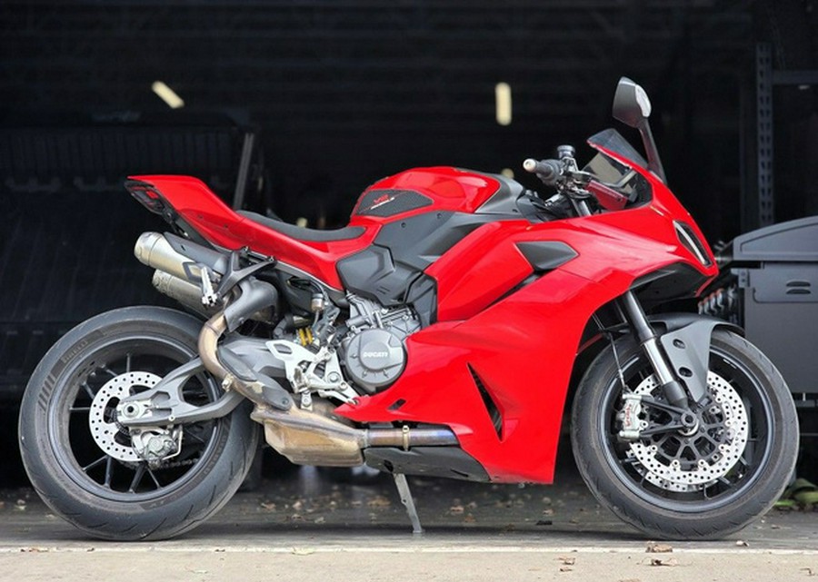 2025 Ducati Panigale V2 S