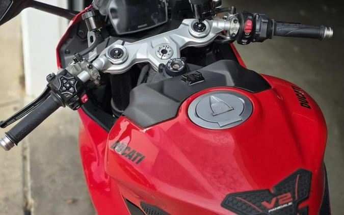 2025 Ducati Panigale V2 S