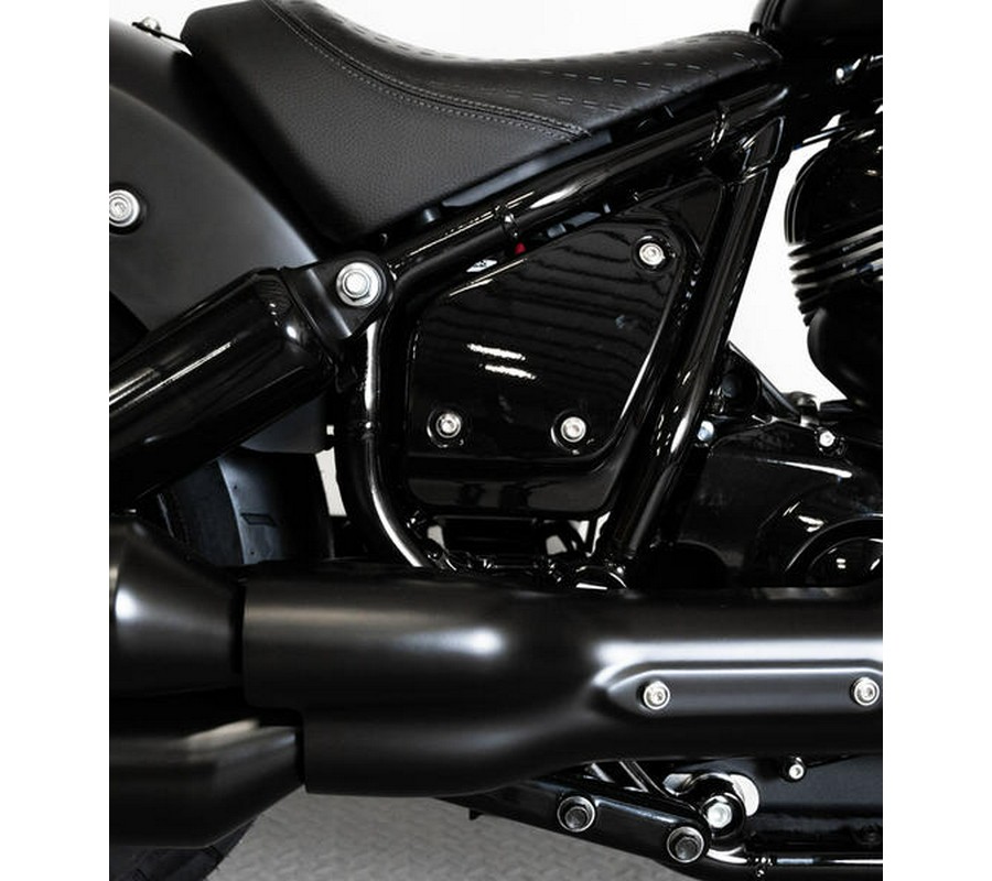 2024 Indian Motorcycle® Chief Bobber Dark Horse® Black Smoke