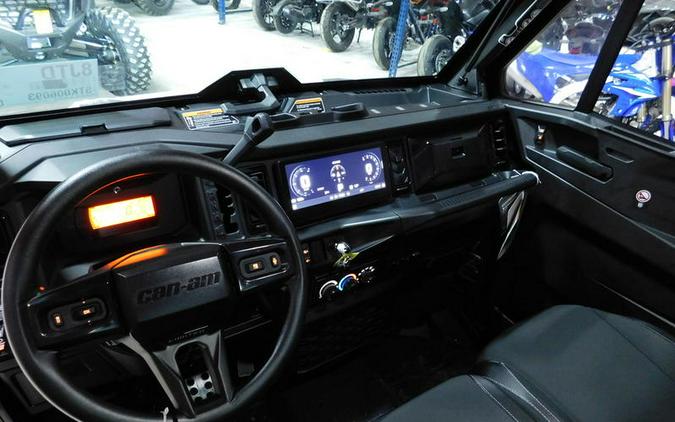 2026 Can-Am® Defender Limited HD11