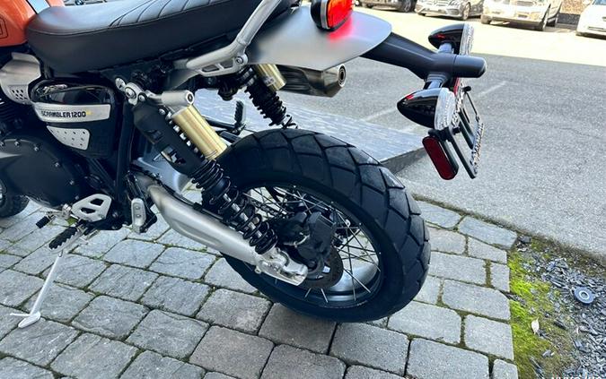 2025 TRIUMPH SCRAMBLER 1200XE TWO TONE