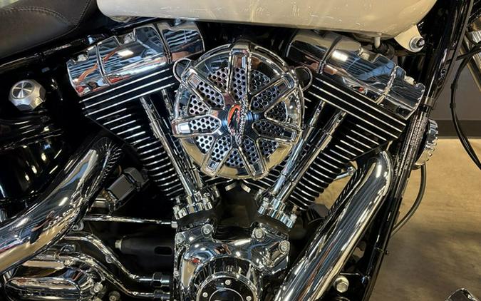 2014 Harley-Davidson Softail FXSB - Breakout