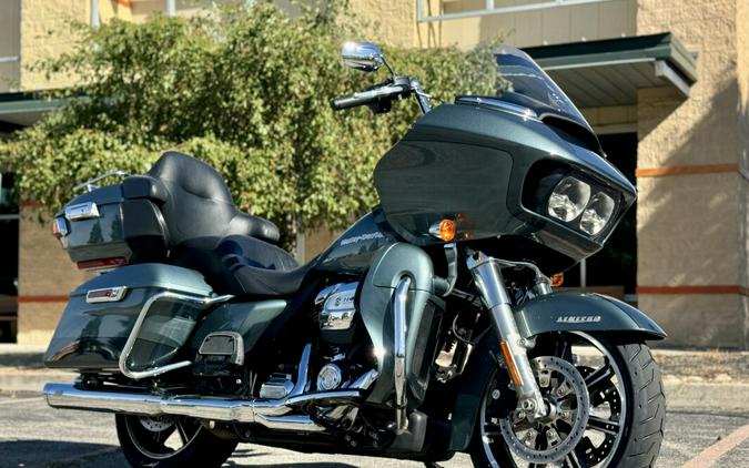 2020 Harley-Davidson Road Glide Limited Silver Pine/Spruce