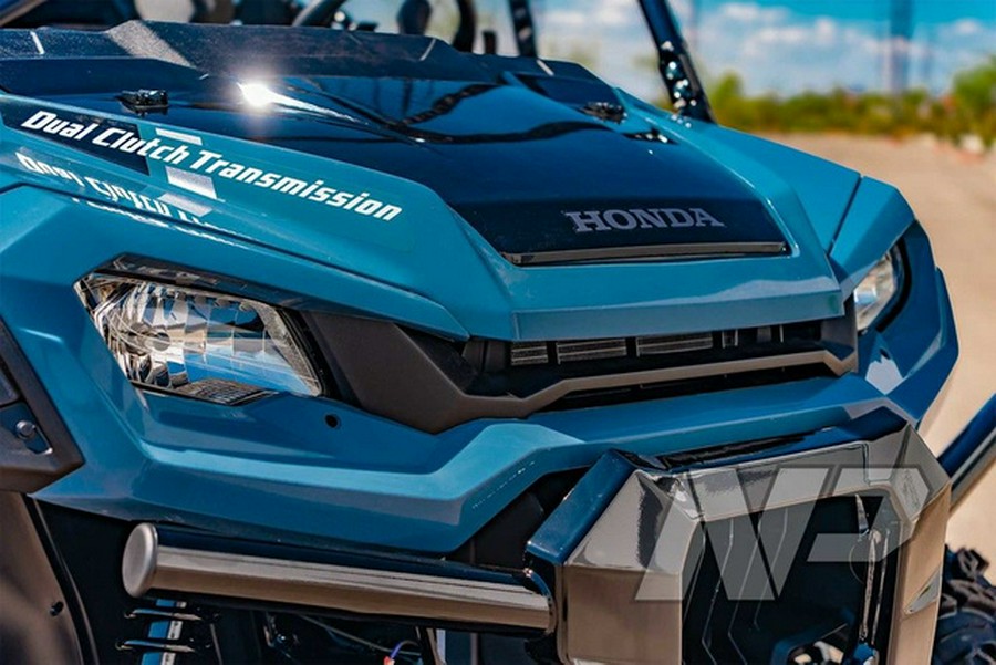 2026 Can-Am Defender MAX Limited HD11