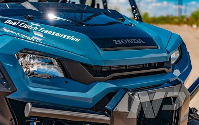 2026 Can-Am Defender MAX Limited HD11