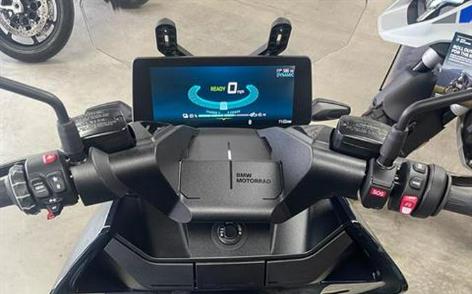 2025 BMW CE 04
