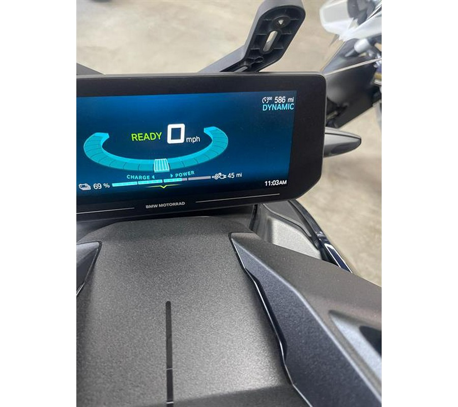 2025 BMW CE 04