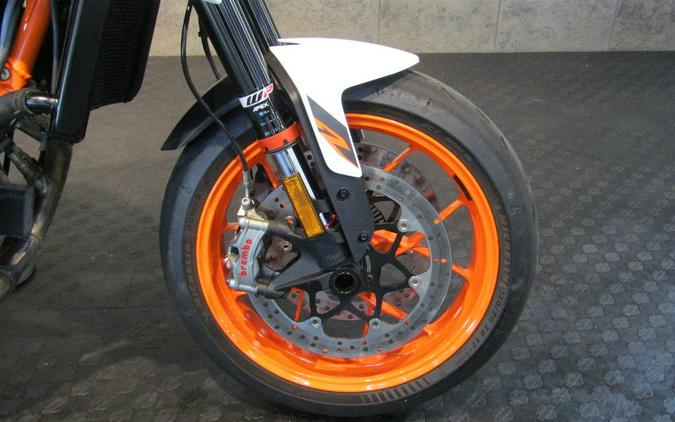 2021 KTM 890 Duke R